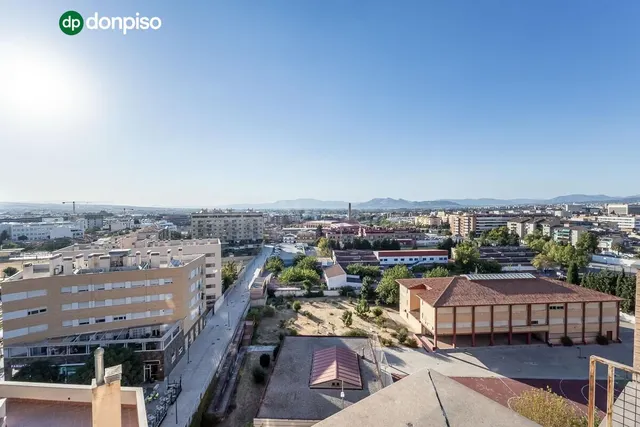 Ático dúplex en Campus de la Salud — 5