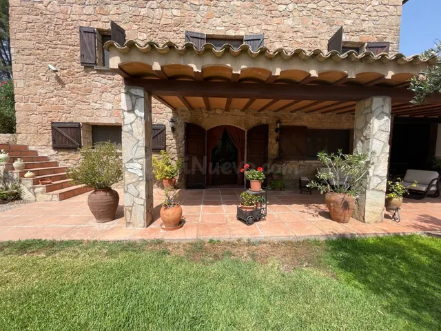 ENCANTADORA FINCA RÚSTICA A AGUILAR DE SEGARRA - foto 3