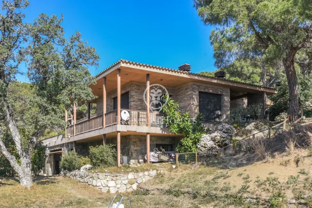 Casa en venta en plena montaña con piscina y vistas al mar en Cabrera de Mar — 14