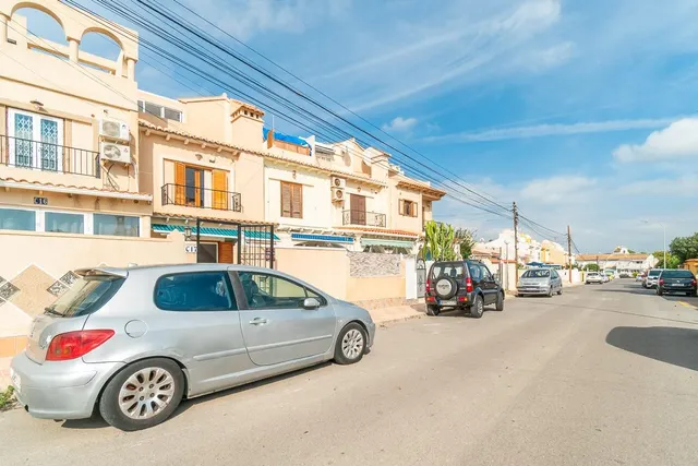 Adosado con solárium privado en El Chaparral — 31