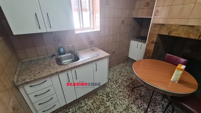 CASA CON BUEN PATIO EN LOS BLAZQUEZ — 10