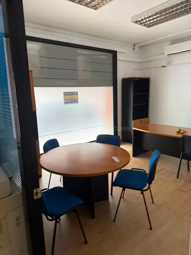 LOCAL COMERCIAL EN VENTA O ALQUILER — 4