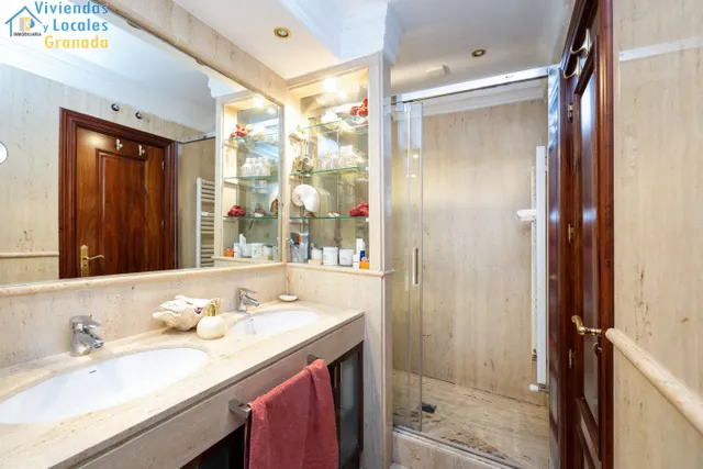FANTASTICA CASA EN PLAZA DE LOS LOBOS — 41