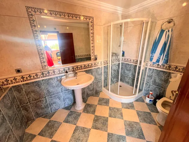 Chalet independiente, Piscina, gran garaje, aire acondicionado, gran parcela — 14