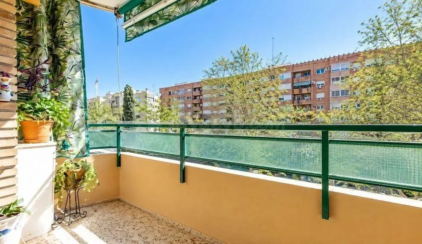 Piso 4 habitaciones 108m² en venta - Aiora