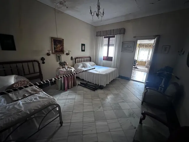 Oportunidad en Monóvar: amplia casa de 4 habitaciones y 2 baños — 19
