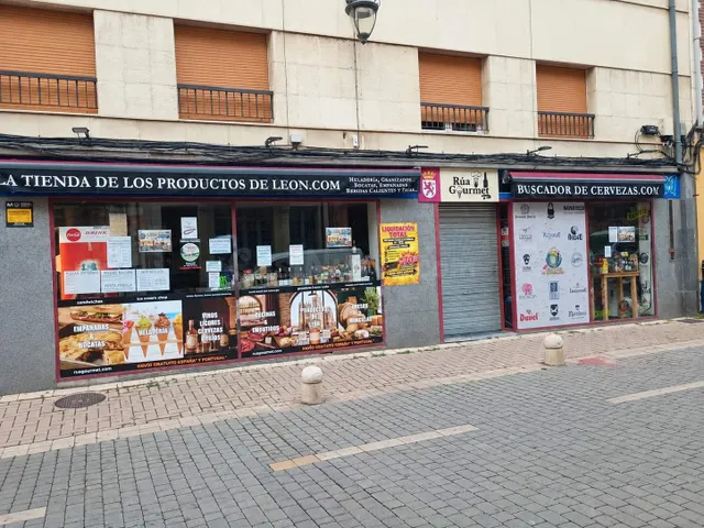 Alquiler local León centro. — 2