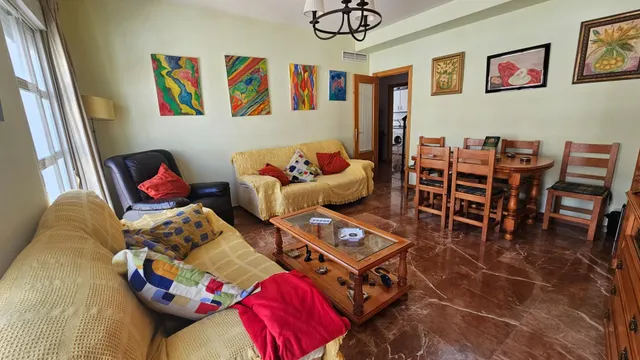 Adosado con vistas al Castillo y piscina comunitaria — 10