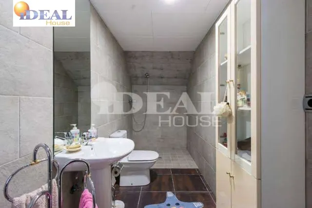 Ref.: A8488G7. Increible chalet de lujo y diseño, parcela 1500 m2,  piscina propia, pista de padel. — 35