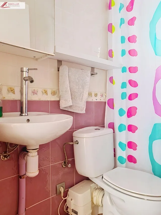 En venta Chalet independiente con piscina — 21