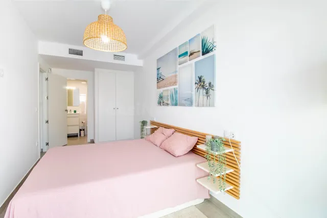 BUNGALOW DE 2 DORMITORIOS Y 2 BAÑOS EN SAN PEDRO DEL PINATAR (LO PAGAN) — 13
