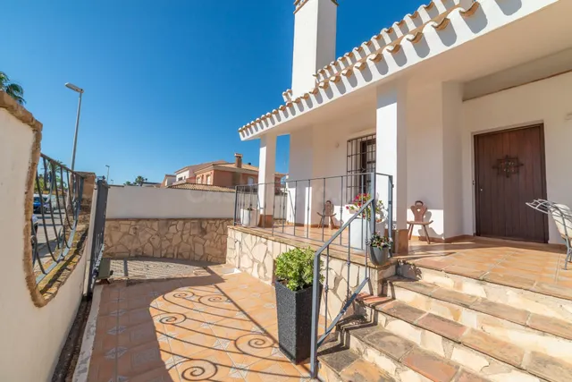 Villa 4 habitaciones 340m² en venta - La calavera - foto 2