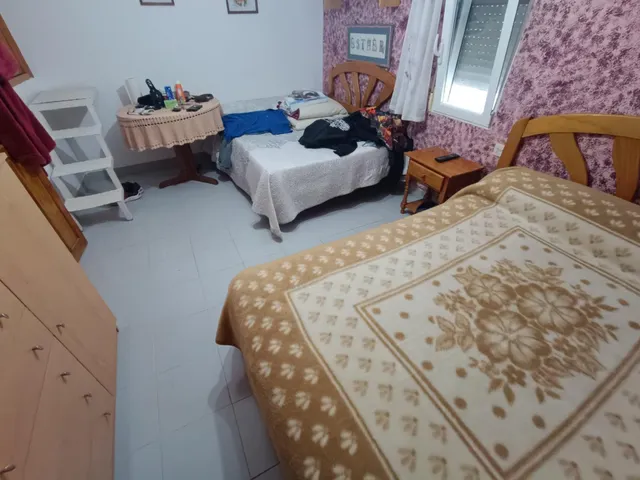 Estupenda casa con patio, terraza y amplia cochera — 25