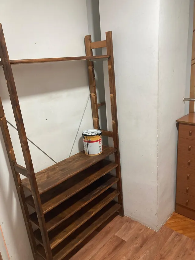 SE VENDE LOCAL MUY CÉNTRICO (para invertir) — 8
