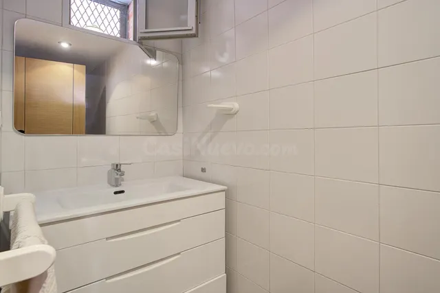 EN VENTA ATICO DÚPLEX CON GRAN TERRAZA JUNTO ESTACIÓN DE AUT - foto 5
