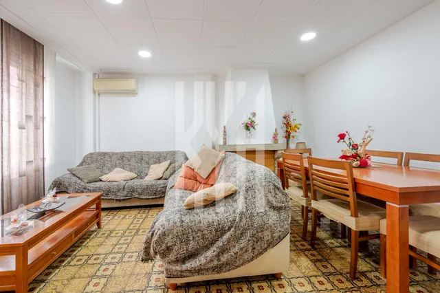 PISO CON TERRAZA PRIVADA Y GARAJE EN TAIALÀ - foto 3