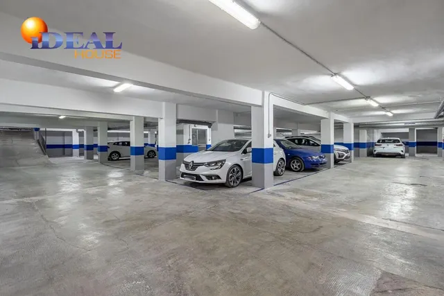 PARKING DE 30 PLAZAS EN PLENO CENTRO DE GRANADA — 12