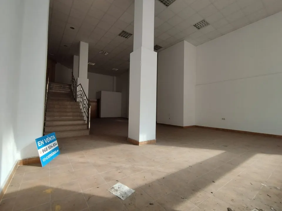 LOCAL COMERCIAL EN MOLINA DE SEGURA JUNTO VEGA PLAZA