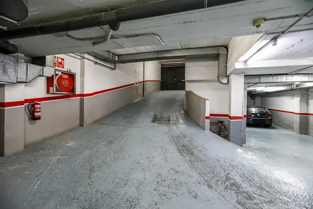 ÁTICO DÚPLEX CON TERRAZA, PARKING Y TRASTERO EN EL CORAZÓN DE SABADELL — 20