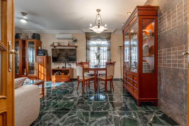 Magnífica casa unifamiliar de 4 dormitorios grandes en Otura — 5