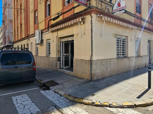 Local Comercial en Oliva - foto 5