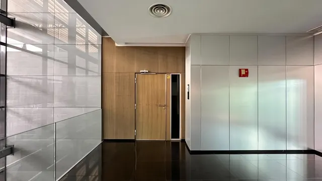 Oficina 1700m² en alquiler - Villaviciosa de Odón — 40