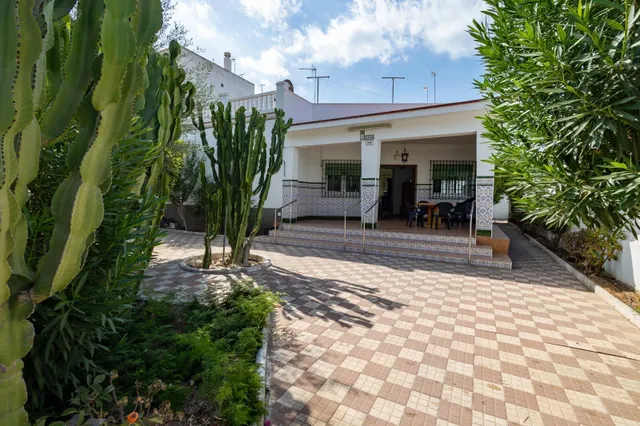 Tu chalet junto al mar, con espacio para todos - foto 2