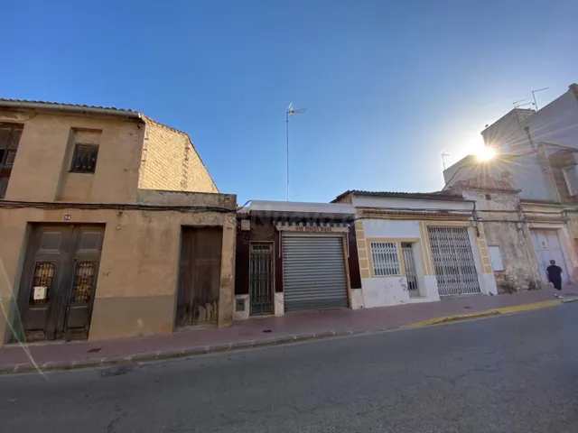 Casa en venta habilitada como bar en Corbera - foto 3