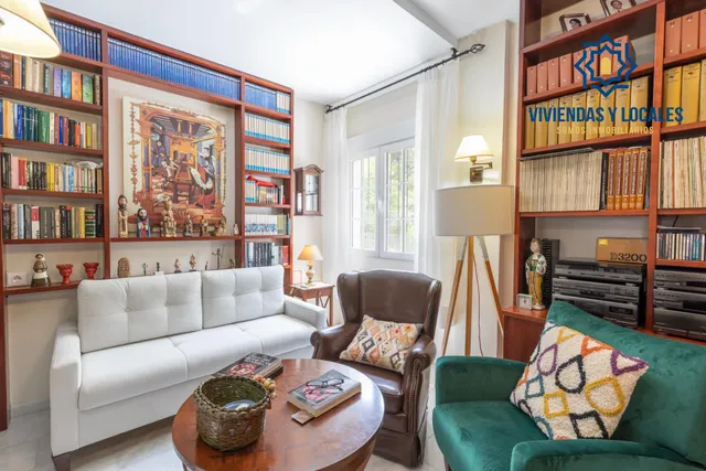 Chalet pareado con piscina, jardín y bonitas vistas a Granada en La Zubia — 12