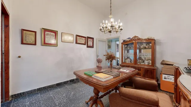 CASA DE DOS PLANTAS DE 180 M2 CADA UNA EN EL CORAZON DE TORRENT — 39