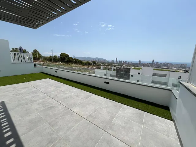 Se vende bonito apartamento 2 dormitorios y 2 baños y vistas al mar con garaje y trastero 608249911 — 21