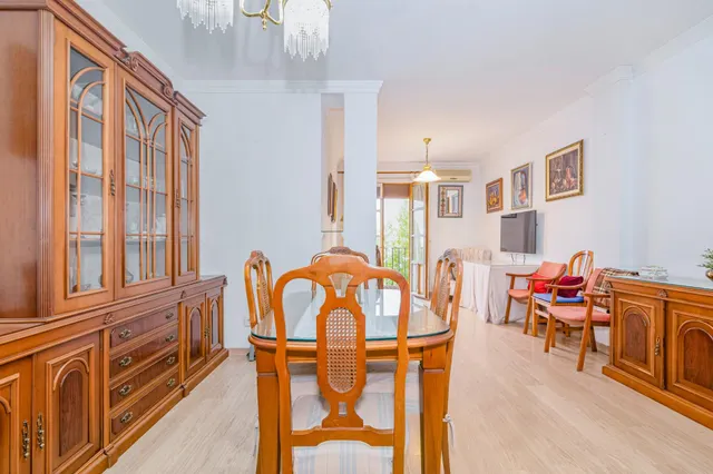 Piso en avenida de Murcia con plaza de garaje doble incluida en el precio — 30