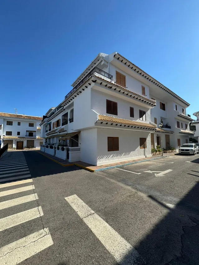 Acogedor piso en Santa Pola, ¡tu oasis junto al mar! — 3
