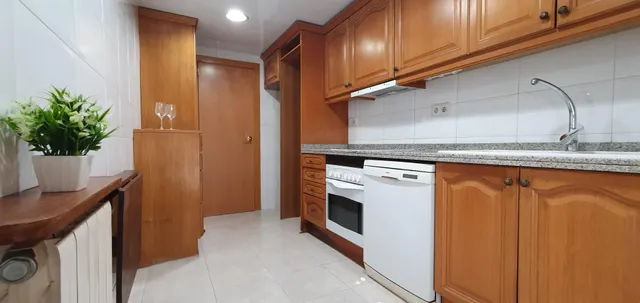 Semi-nuevo en l´eixample  3 habitaciones, pk doble y trastero — 11