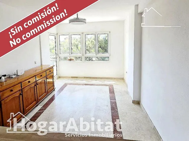 ¡Preciosas vistas al mar! Reformado en residencial con pisci - foto 4
