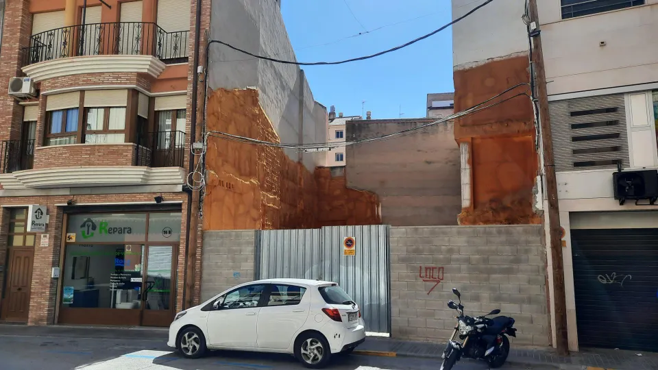 Solar urbano en zona centro con gran potencial