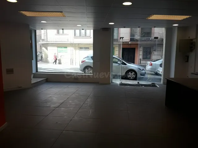 SE VENDE LOCAL COMERCIAL DE 200 METROS EN EL CENTRO DE SORIA - foto 5