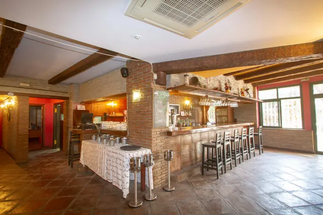 Local restaurante Marbella con terraza 100m2 frente al mar — 19