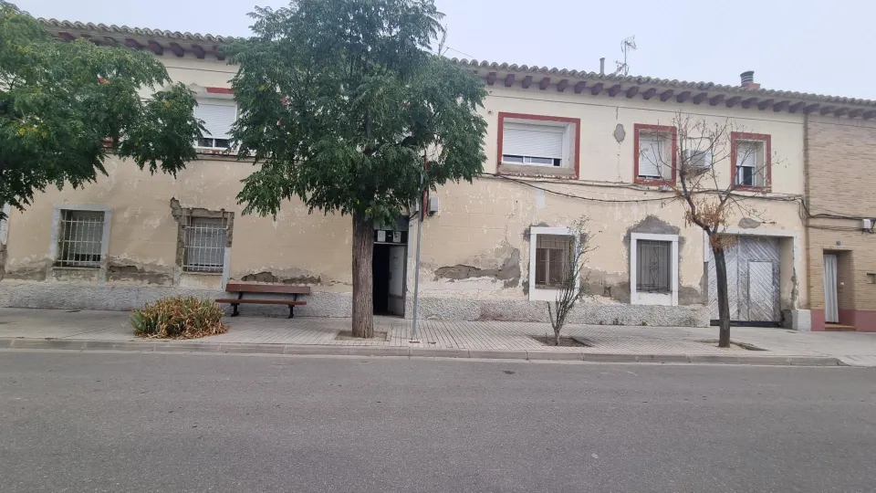 Casa para reformar en Zuera (Zaragoza)