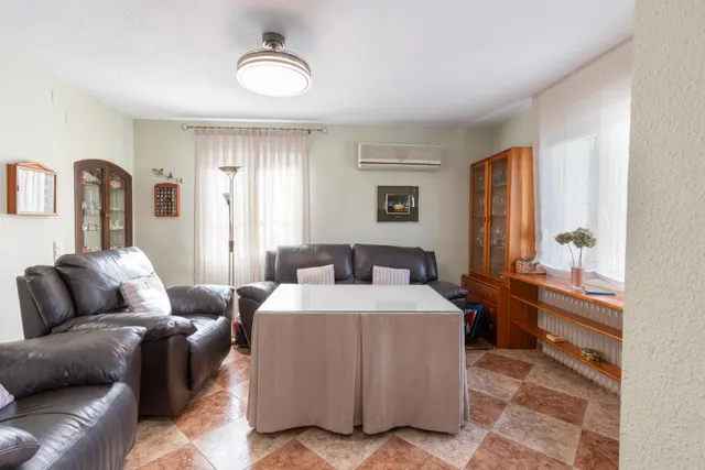 Vivienda Exclusiva en Urbanización Viñas del Rey – Otura — 9