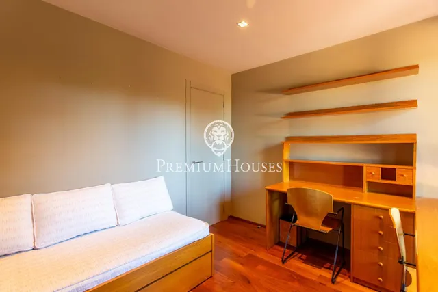 Casa en venta en Montornès del Vallès — 34