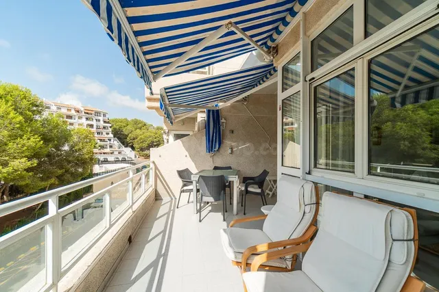 Apartamento de 3 dormitorios y 1 baño en Dehesa de Campoamor - foto 2