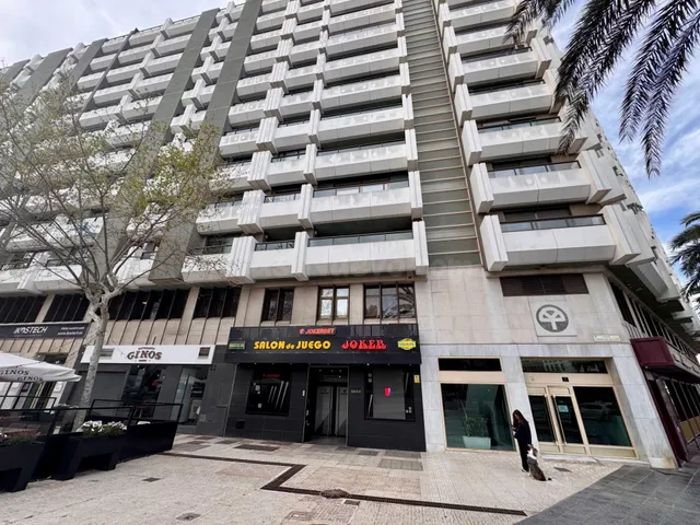 🏢 Oficinas en el centro de Almería – ¡Ubicación inmejorable!