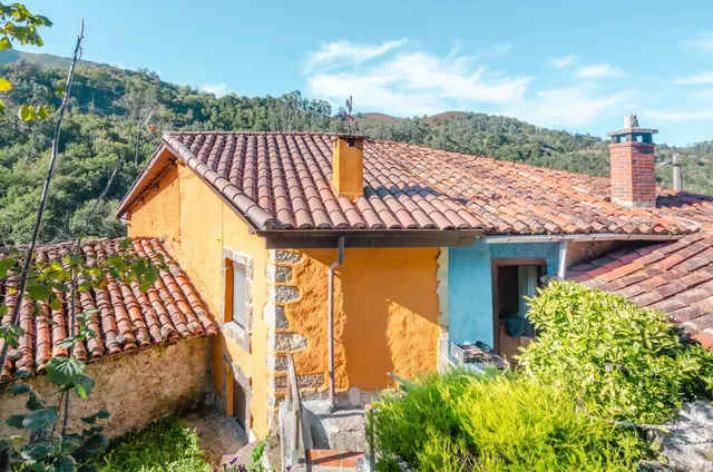 Casa adosada con terreno en piñuecu, piloña — 31