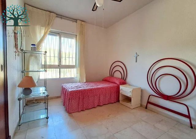 ESPECTACULAR CHALET A UN PASO DE LA PLAYA — 22