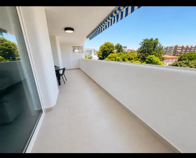 AMPLIO PISO CON VISTAS AL MAR — 7
