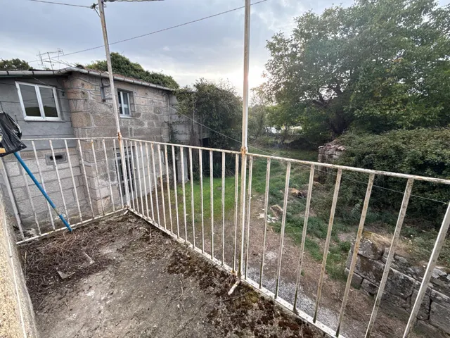 SE VENDE CASA CON PARCELA EN SANDIAS. — 42