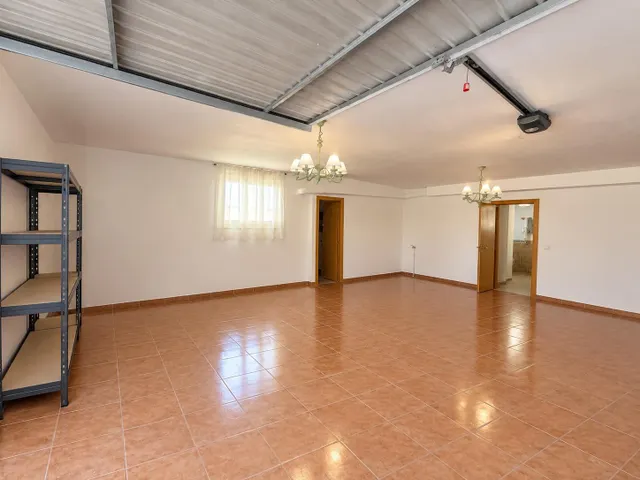 Chalet en venta en arcas del villar — 35