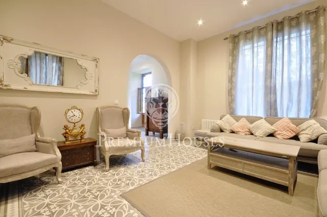 Casa señorial reformada en Llinars del Vallés — 15