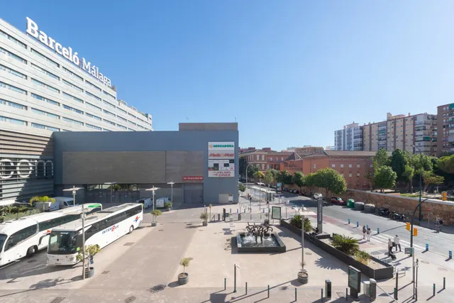 PISO CON TERRAZA, PISCINA, GARAJE Y TRASTERO EN VIALIA — 22